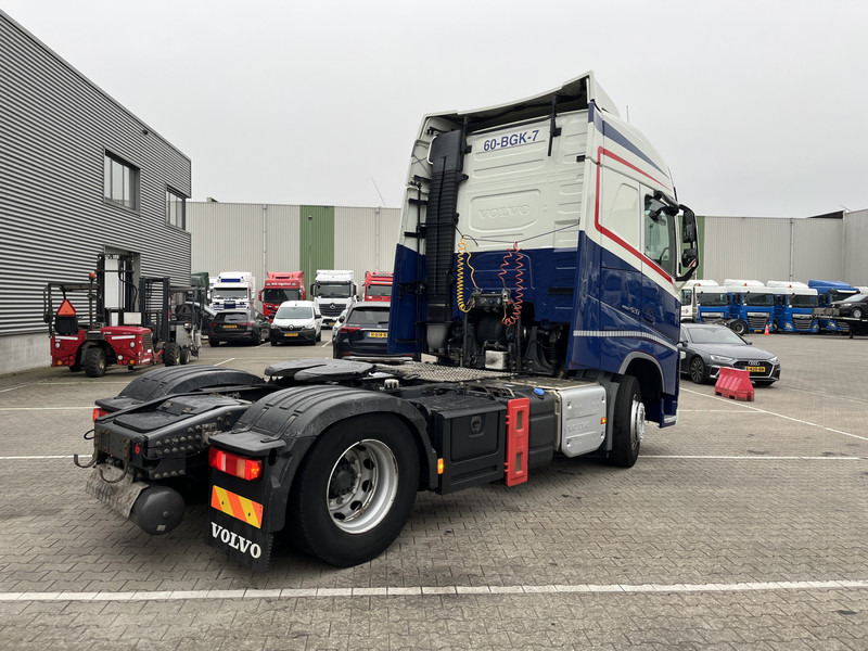 Volvo FH 420 Globetrotter / Dynamic Steering / New Tacho V2 / VEB+ / APK TUV 10-25 - יחידת טרקטור: תמונה 2 Volvo FH 420 Globetrotter / Dynamic Steering / New Tacho V2 / VEB+ / APK TUV 10-25 - יחידת טרקטור: תמונה 2