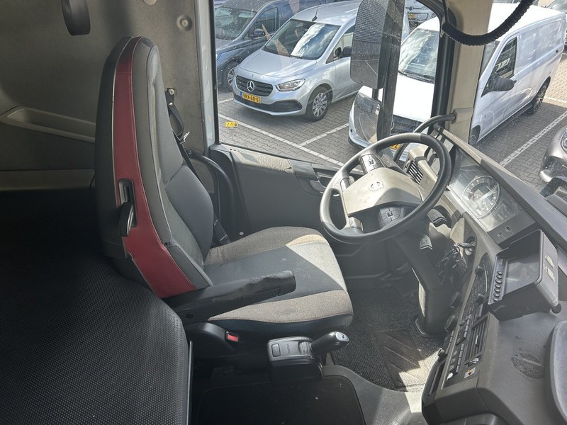 Volvo FH 460 Globetrotter / VDL Hooklift 25 Ton / 634 dkm / VEB+ / 6x2 / 9 Ton Frontaxle - משאית הרמת וו, משאית מנוף: תמונה 3 Volvo FH 460 Globetrotter / VDL Hooklift 25 Ton / 634 dkm / VEB+ / 6x2 / 9 Ton Frontaxle - משאית הרמת וו, משאית מנוף: תמונה 3