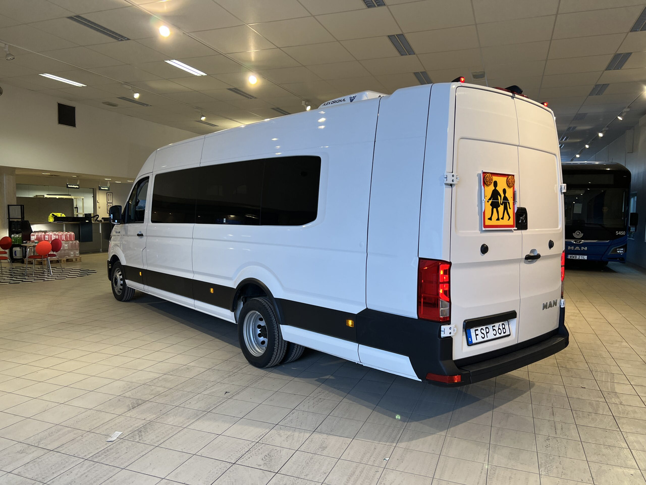 MAN TGE 6.160 Intercity - מיניבוס, כלי רכב מסחרי לנוסעים: תמונה 4 MAN TGE 6.160 Intercity - מיניבוס, כלי רכב מסחרי לנוסעים: תמונה 4