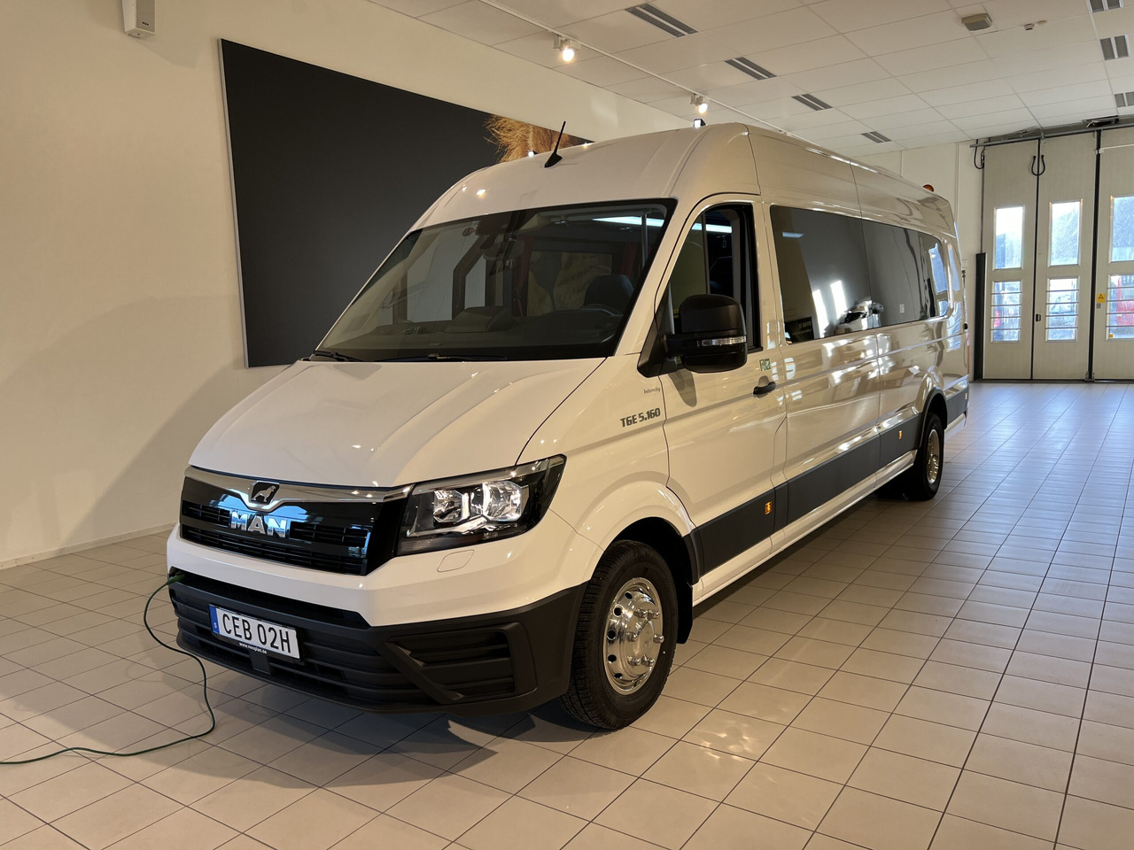MAN TGE Businessline / VIP - מיניבוס, כלי רכב מסחרי לנוסעים: תמונה 2 MAN TGE Businessline / VIP - מיניבוס, כלי רכב מסחרי לנוסעים: תמונה 2