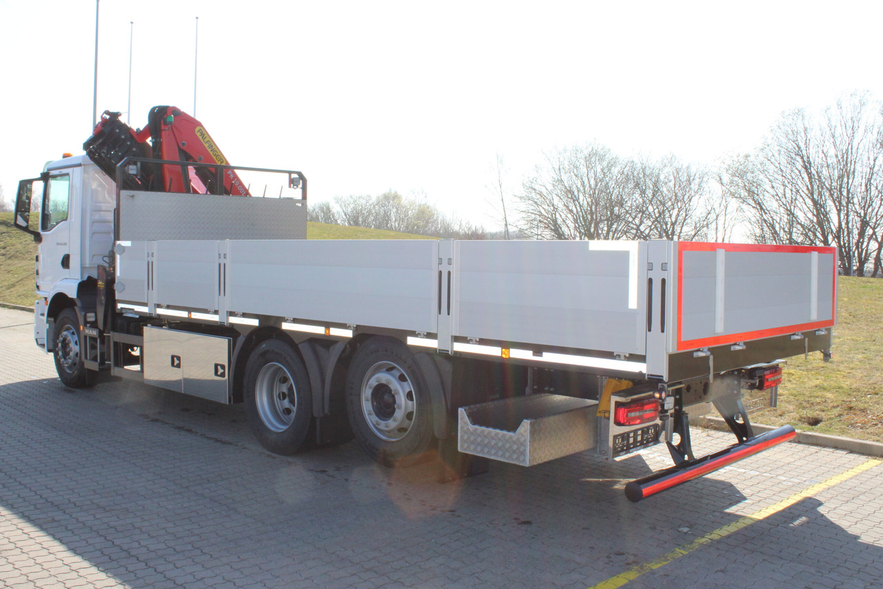 MAN TGM 26.320 6×2-4 PK19.001SLD5 Brädgårdsbil - משאית צד נופל/ שטוחה, משאית מנוף: תמונה 4 MAN TGM 26.320 6×2-4 PK19.001SLD5 Brädgårdsbil - משאית צד נופל/ שטוחה, משאית מנוף: תמונה 4