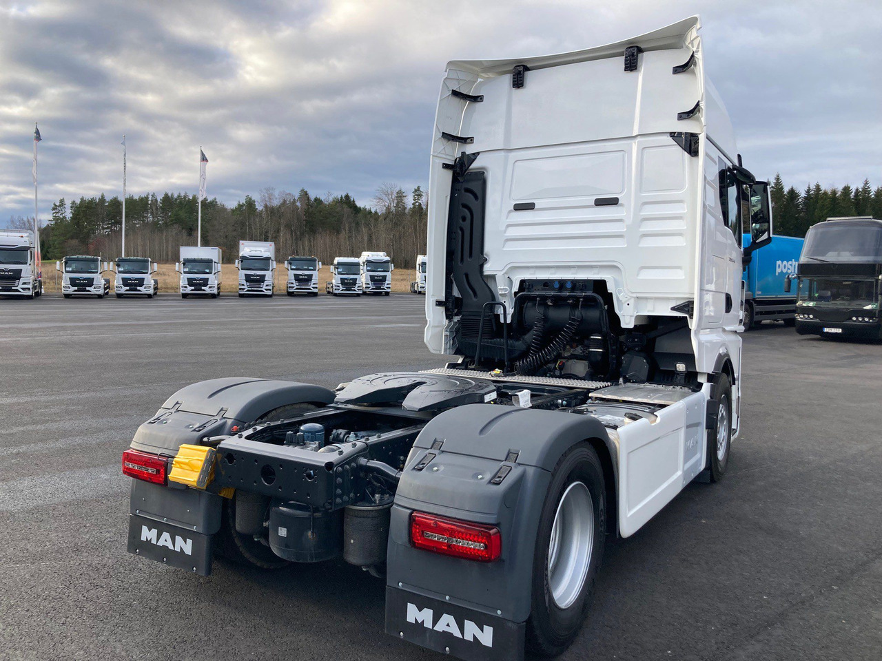 MAN TGX 18.440 4×2 Dragbil - יחידת טרקטור: תמונה 3 MAN TGX 18.440 4×2 Dragbil - יחידת טרקטור: תמונה 3