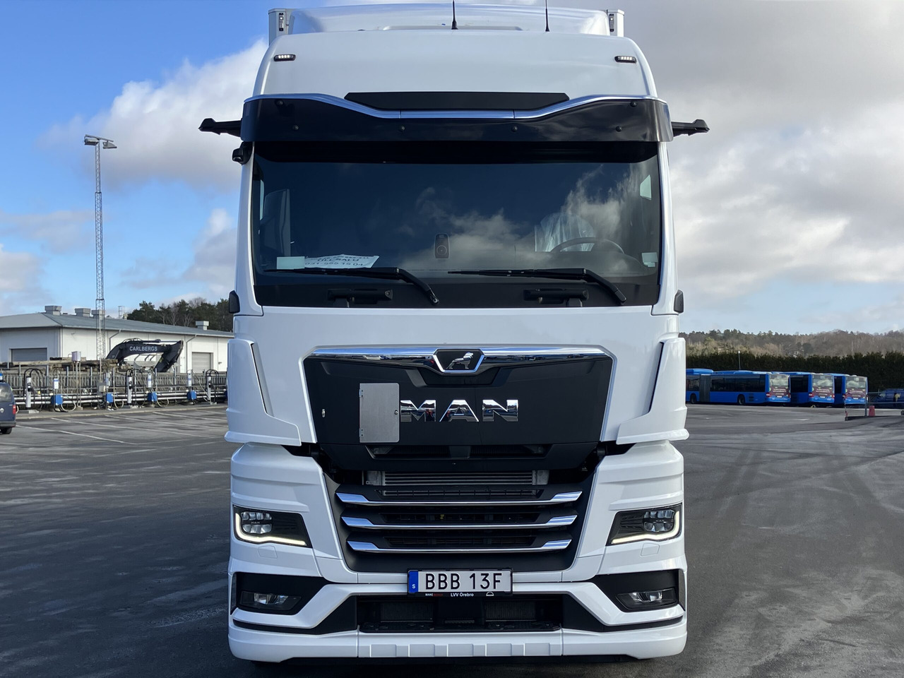 MAN TGX 26.520 6×2-4 fjärrbil Närko - משאית תיבה: תמונה 3 MAN TGX 26.520 6×2-4 fjärrbil Närko - משאית תיבה: תמונה 3