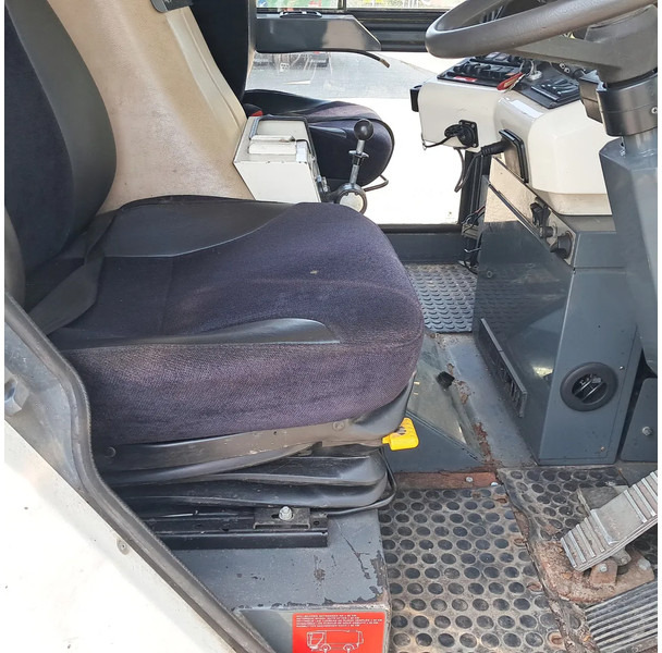 Ravo 580 EURO 5 - מטאטא תעשייתי: תמונה 5 Ravo 580 EURO 5 - מטאטא תעשייתי: תמונה 5