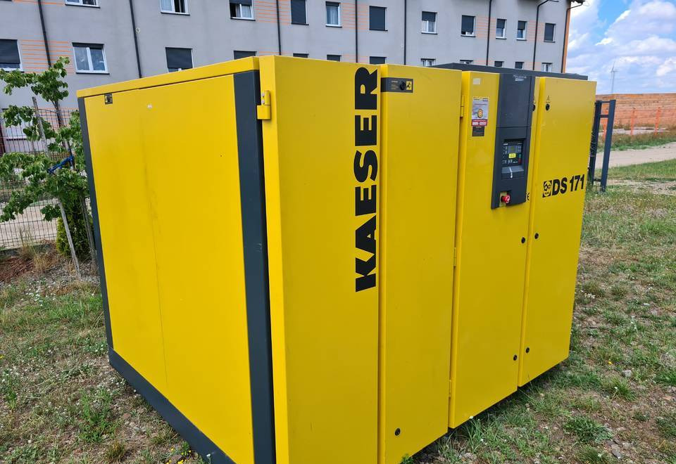 Kompresor śrubowy KAESER DS 171 90 kw - מדחס אוויר: תמונה 1 Kompresor śrubowy KAESER DS 171 90 kw - מדחס אוויר: תמונה 1