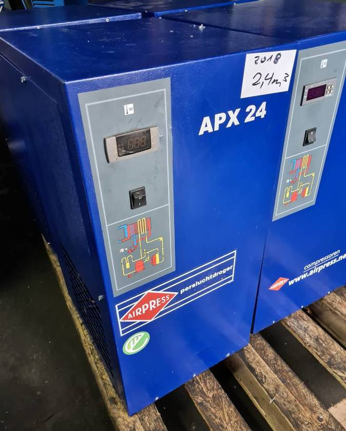 OSUSZACZ ZIĘBNICZY AIRPRESS APX 24, 2,4 M3/min - מדחס אוויר: תמונה 1 OSUSZACZ ZIĘBNICZY AIRPRESS APX 24, 2,4 M3/min - מדחס אוויר: תמונה 1