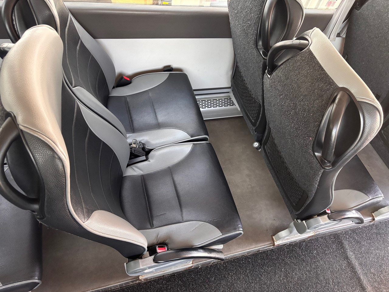 אוטובוס בין עירוני Volvo B11R SUNSUNDEGUI SC7, Euro 6.: תמונה 9