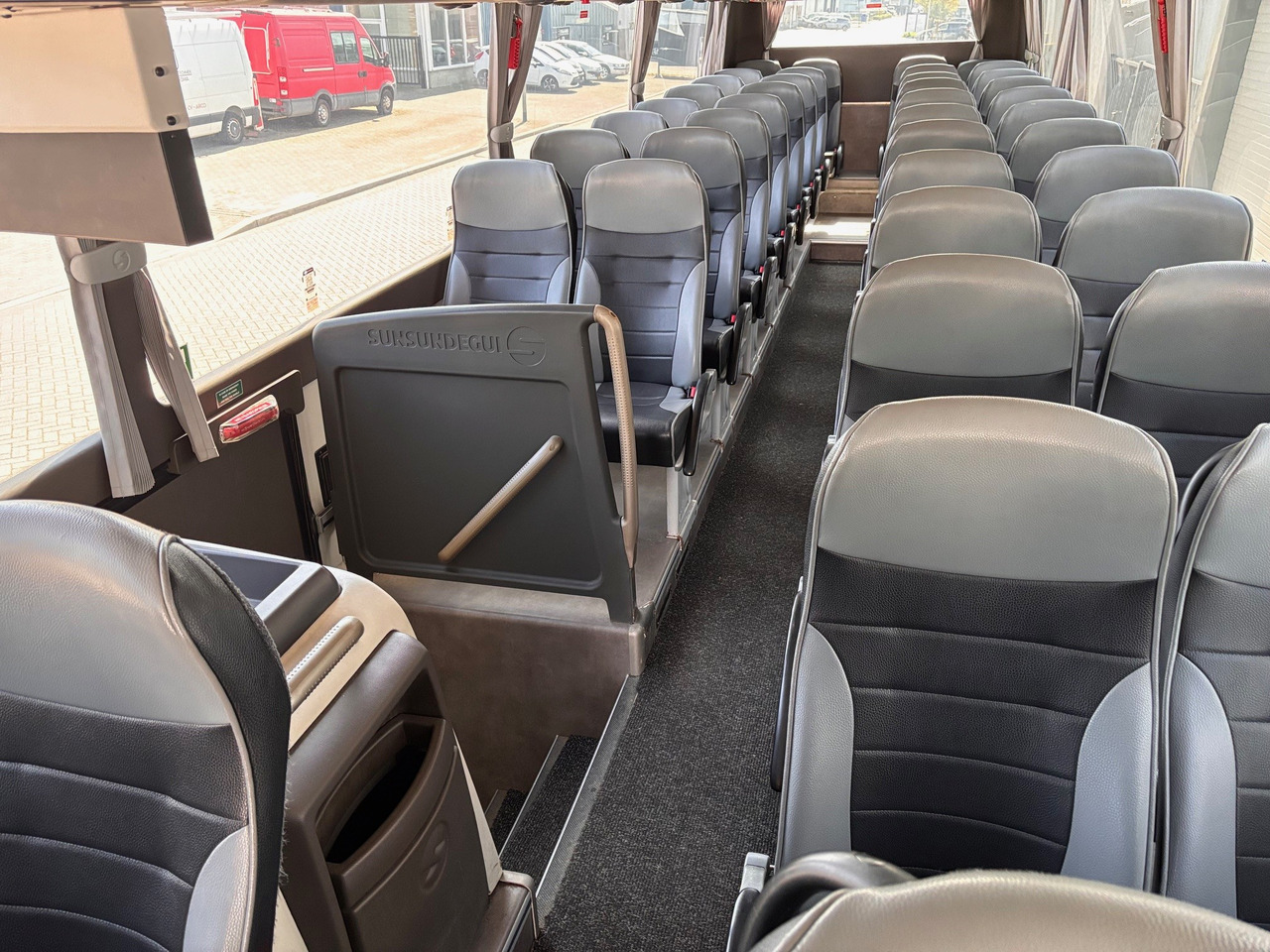 אוטובוס בין עירוני Volvo B11R SUNSUNDEGUI SC7, Euro 6.: תמונה 10