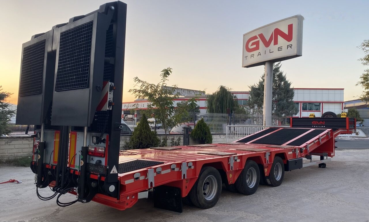 GVN Trailer 3 AXLE HYDRAULIC PLATFORM LOWBED - סמיטריילר עם מטען נמוך: תמונה 1 GVN Trailer 3 AXLE HYDRAULIC PLATFORM LOWBED - סמיטריילר עם מטען נמוך: תמונה 1