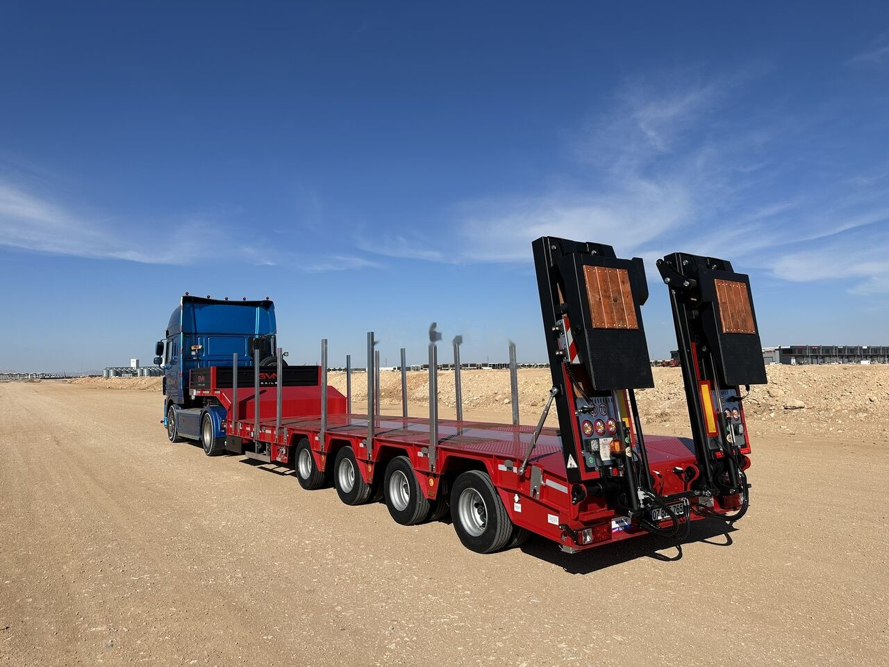 GVN Trailer 4 AXLE EXTENDABLE LOWBED - סמיטריילר עם מטען נמוך: תמונה 5 GVN Trailer 4 AXLE EXTENDABLE LOWBED - סמיטריילר עם מטען נמוך: תמונה 5