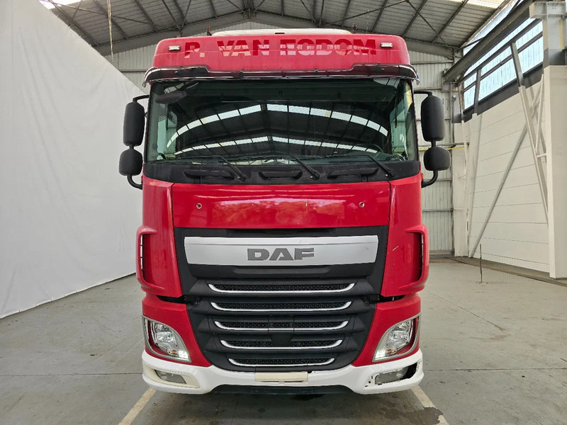 DAF XF 106.460 SPACECAB / INTARDER /MANUEL - יחידת טרקטור: תמונה 2 DAF XF 106.460 SPACECAB / INTARDER /MANUEL - יחידת טרקטור: תמונה 2