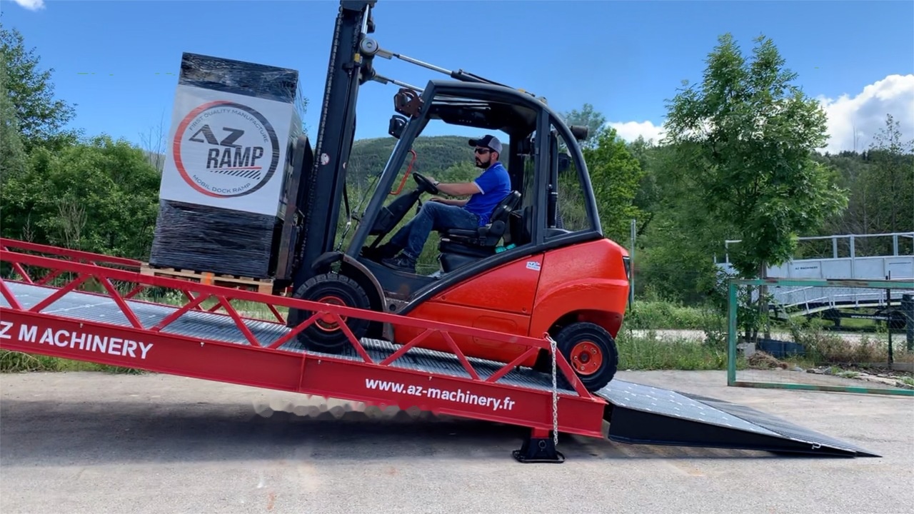 AZ RAMP STAR-10-XL mobile loading ramp - רמפת העמסה: תמונה 5 AZ RAMP STAR-10-XL mobile loading ramp - רמפת העמסה: תמונה 5