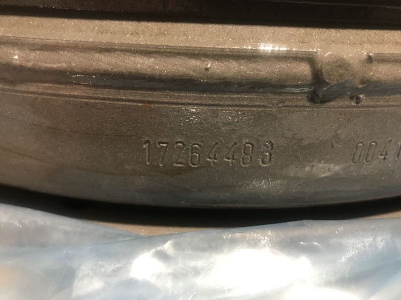 Volvo 11038455 17264483 PT2509 PT2519 22401 22671 22418 22419 - תמסורת עבור מסיר פסולת מפרקי: תמונה 2 Volvo 11038455 17264483 PT2509 PT2519 22401 22671 22418 22419 - תמסורת עבור מסיר פסולת מפרקי: תמונה 2