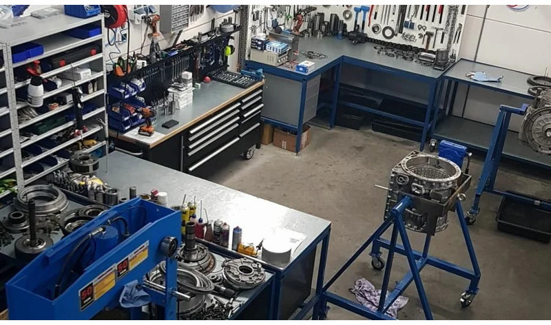 Volvo PT1860 22517, 22546 - תיבת הילוכים וחלקים עבור מסיר פסולת מפרקי: תמונה 4 Volvo PT1860 22517, 22546 - תיבת הילוכים וחלקים עבור מסיר פסולת מפרקי: תמונה 4