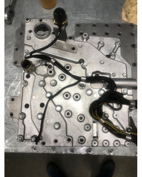 Volvo Rebuilt valve block 22517 22518 22545 22546 22648 22649 22688 22689 22640 22650 22401 22671 22418 22419 - תיבת הילוכים: תמונה 2 Volvo Rebuilt valve block 22517 22518 22545 22546 22648 22649 22688 22689 22640 22650 22401 22671 22418 22419 - תיבת הילוכים: תמונה 2