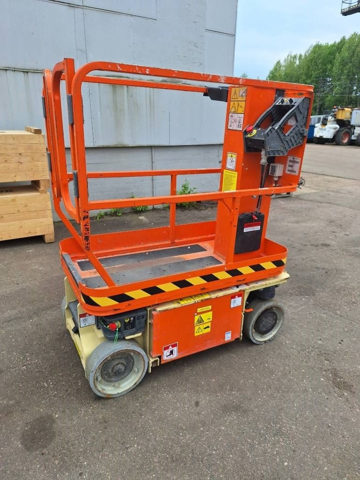 JLG 1230 ES uudet akut!! - מעלית מספריים: תמונה 2 JLG 1230 ES uudet akut!! - מעלית מספריים: תמונה 2