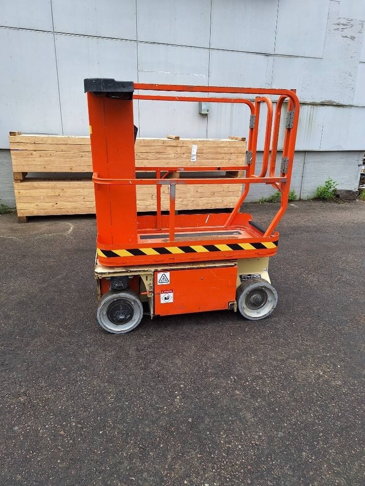 JLG 1230 ES - מעלית מספריים: תמונה 3 JLG 1230 ES - מעלית מספריים: תמונה 3