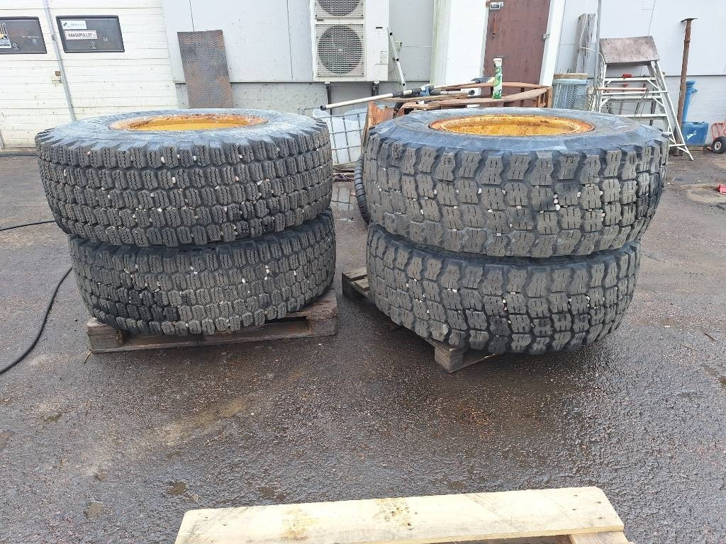 Michelin 17.5R-25 Renkaat 4kpl - צמיג עבור מכונת בנייה: תמונה 2 Michelin 17.5R-25 Renkaat 4kpl - צמיג עבור מכונת בנייה: תמונה 2