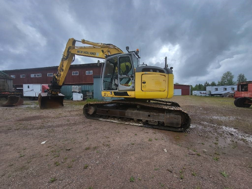 New Holland Kobelco E 235 B SR-2 - מחפר סורק: תמונה 3 New Holland Kobelco E 235 B SR-2 - מחפר סורק: תמונה 3