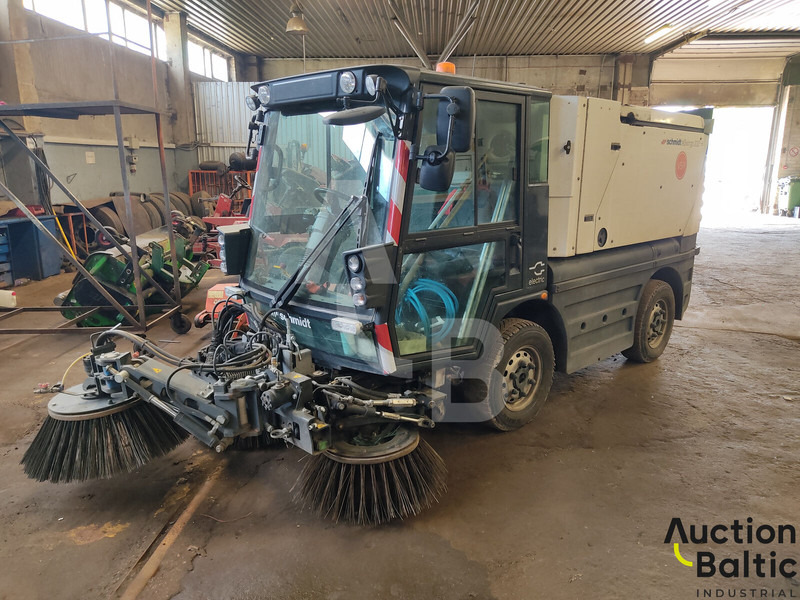 Aebi Schmitd eSwingo 200+ - מטאטא כבישים: תמונה 2 Aebi Schmitd eSwingo 200+ - מטאטא כבישים: תמונה 2