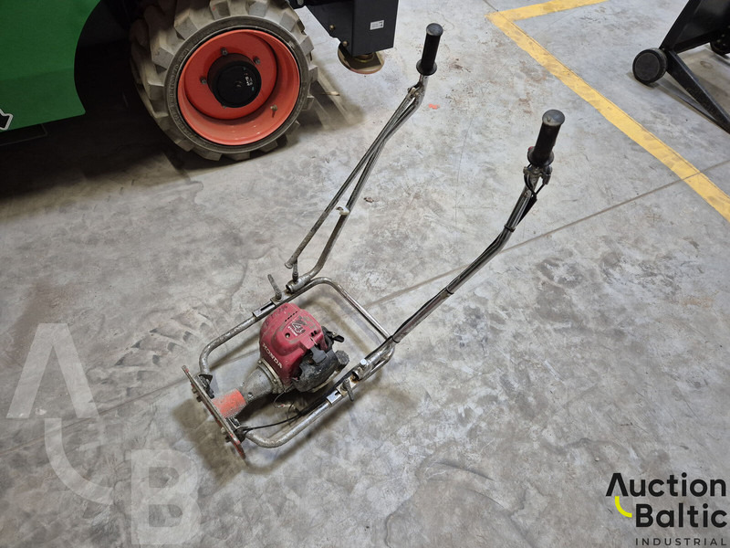 Atlas-Copco - לוח רטט: תמונה 1 Atlas-Copco - לוח רטט: תמונה 1