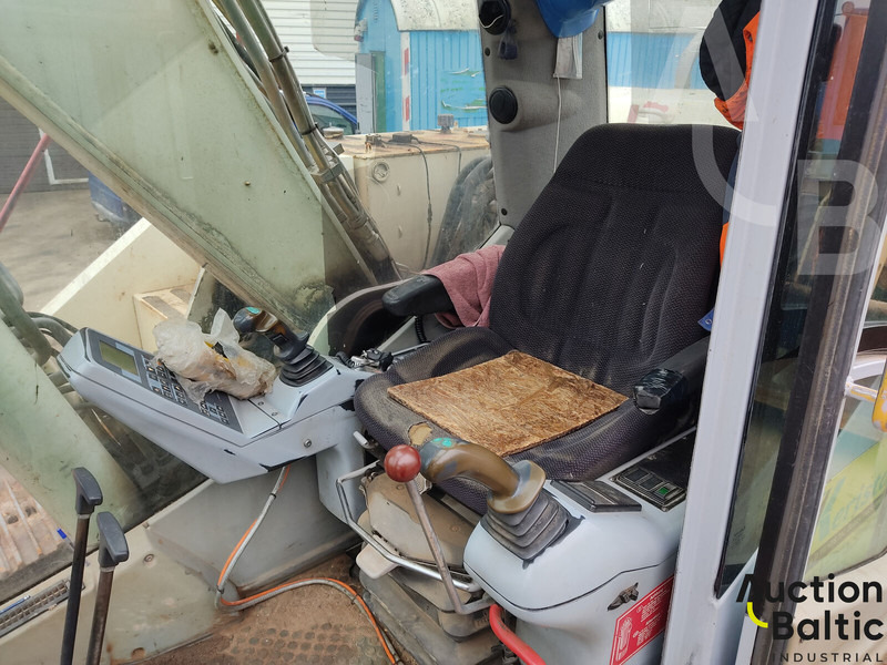 מחפר סורק Atlas-Terex TC210LC: תמונה 8