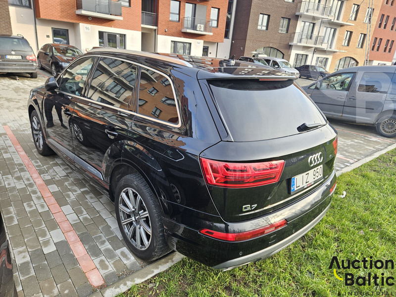 Audi Q7 - מכונית: תמונה 3 Audi Q7 - מכונית: תמונה 3