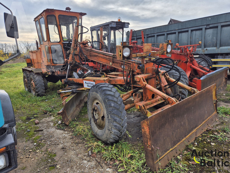 BGP-180 - מפלסת: תמונה 1 BGP-180 - מפלסת: תמונה 1