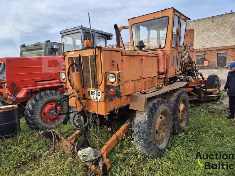 BGP-180 - מפלסת: תמונה 4 BGP-180 - מפלסת: תמונה 4