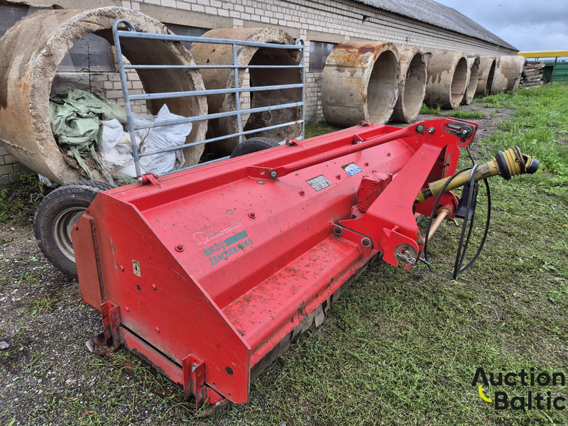 Becchio & Mandrile Becchio TM 280 - מכסחת תבואה/ עשבים: תמונה 4 Becchio & Mandrile Becchio TM 280 - מכסחת תבואה/ עשבים: תמונה 4