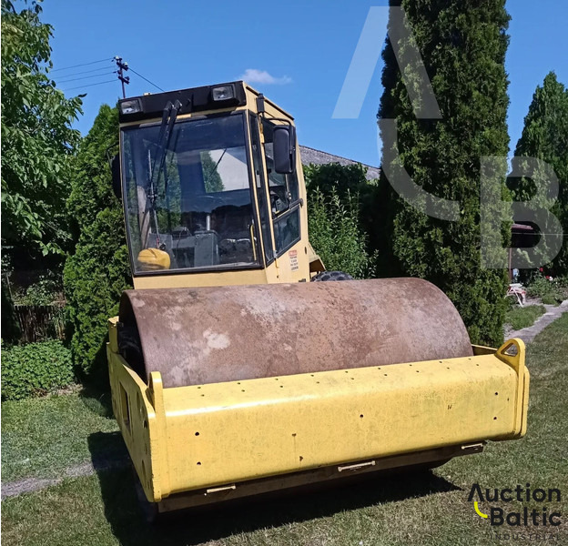 Bomag BW 211 D - רולר: תמונה 2 Bomag BW 211 D - רולר: תמונה 2