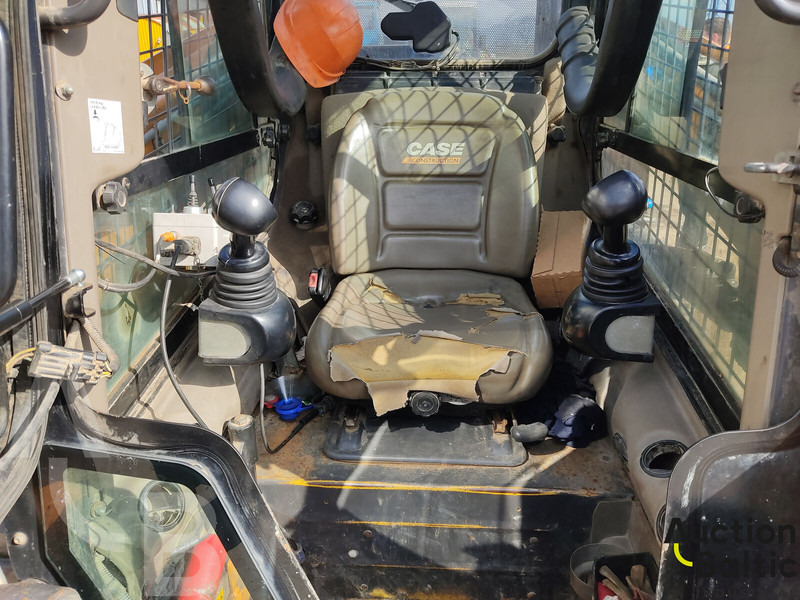 Case TR 320 - מעמיס זוחל: תמונה 5 Case TR 320 - מעמיס זוחל: תמונה 5