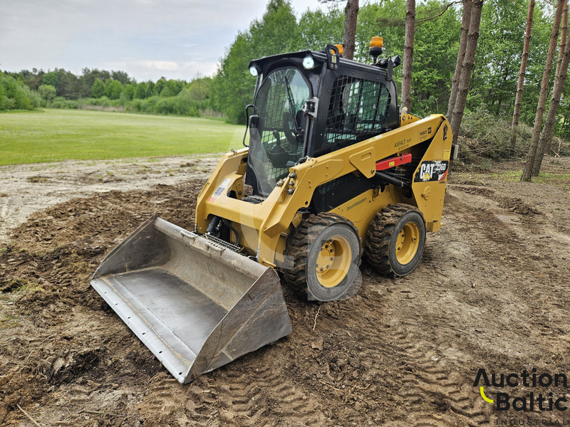 Caterpillar 236 D - מעמיס היגוי החלקה: תמונה 1 Caterpillar 236 D - מעמיס היגוי החלקה: תמונה 1