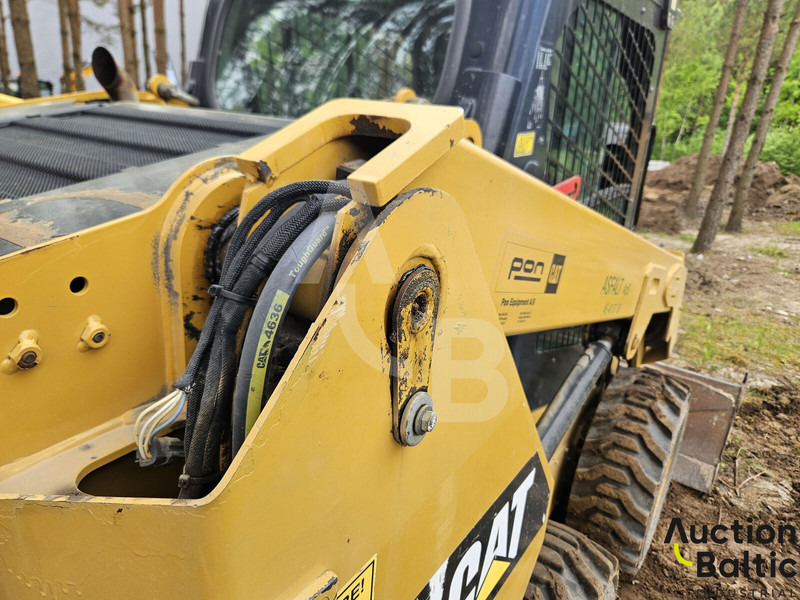 מעמיס היגוי החלקה Caterpillar 236 D: תמונה 13