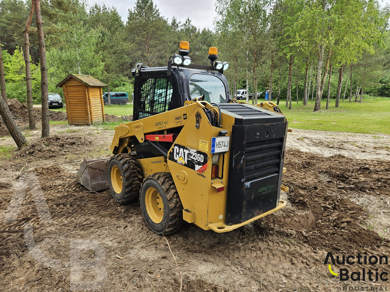 Caterpillar 236 D - מעמיס היגוי החלקה: תמונה 4 Caterpillar 236 D - מעמיס היגוי החלקה: תמונה 4