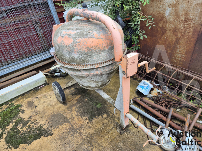 Concrete mixer - מערבל בטון: תמונה 2 Concrete mixer - מערבל בטון: תמונה 2