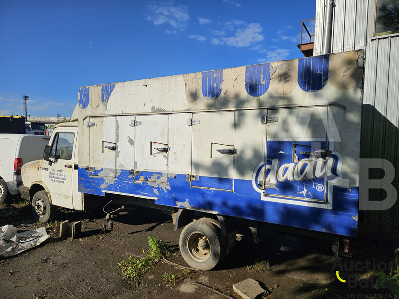 DAF V 400 - כלי רכב מסחרי עם תיבה: תמונה 2 DAF V 400 - כלי רכב מסחרי עם תיבה: תמונה 2