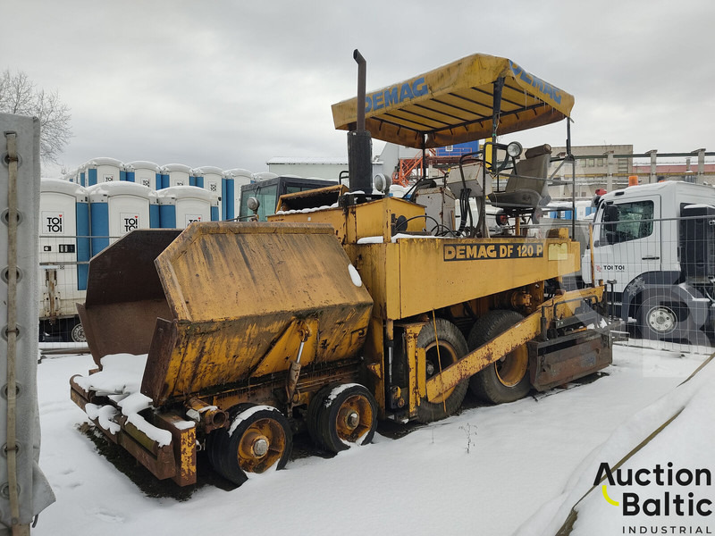 Demag DF 120 P - מרצף אספלט: תמונה 2 Demag DF 120 P - מרצף אספלט: תמונה 2
