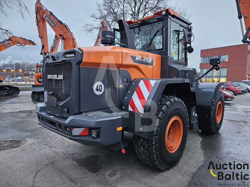 Develon DL250 - מעמיס גלגלים: תמונה 5 Develon DL250 - מעמיס גלגלים: תמונה 5