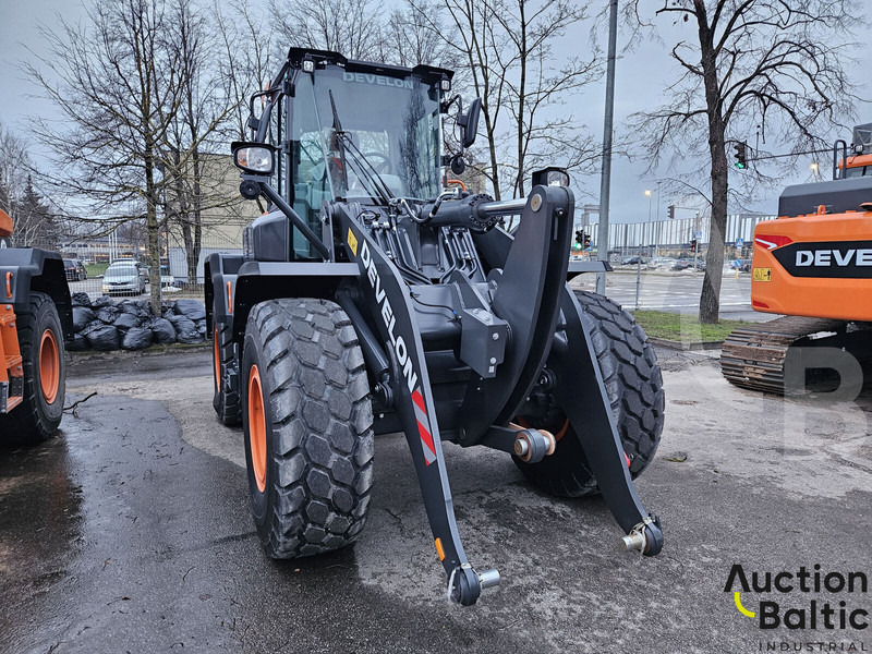 Develon DL250 - מעמיס גלגלים: תמונה 3 Develon DL250 - מעמיס גלגלים: תמונה 3