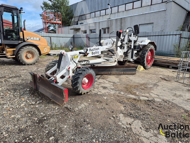 Ei Attachments 09.NH.2750 - מפלסת: תמונה 1 Ei Attachments 09.NH.2750 - מפלסת: תמונה 1