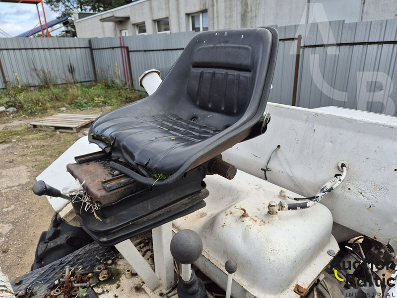 Ei Attachments 09.NH.2750 - מפלסת: תמונה 5 Ei Attachments 09.NH.2750 - מפלסת: תמונה 5