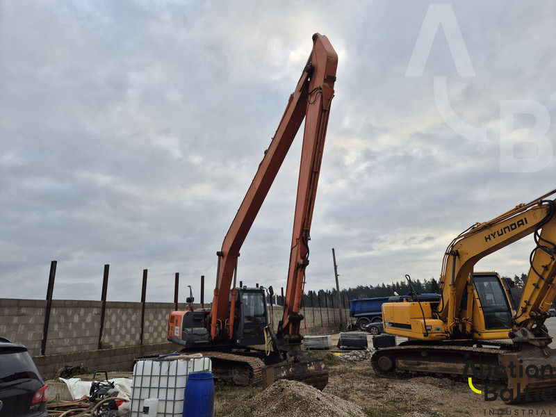 Hitachi ZX 210 LC-3 - מחפר סורק: תמונה 1 Hitachi ZX 210 LC-3 - מחפר סורק: תמונה 1