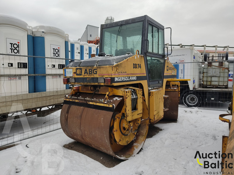 Ingersoll Rand DD74 - רולר: תמונה 1 Ingersoll Rand DD74 - רולר: תמונה 1