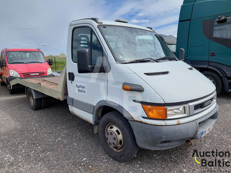 Iveco 35C 13 - משאית גרירה: תמונה 2 Iveco 35C 13 - משאית גרירה: תמונה 2