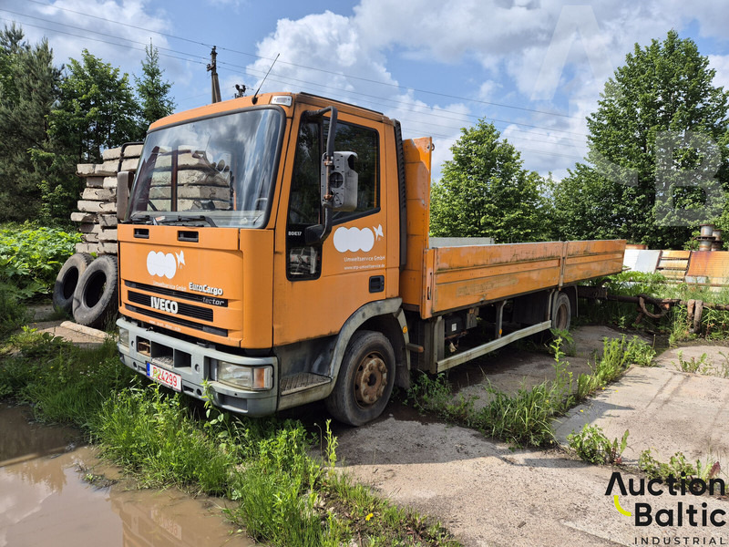 Iveco ML80E17 - משאית צד נופל/ שטוחה: תמונה 1 Iveco ML80E17 - משאית צד נופל/ שטוחה: תמונה 1