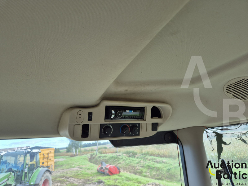 טרקטור חקלאי John Deere 6210 R: תמונה 12 טרקטור חקלאי John Deere 6210 R: תמונה 12