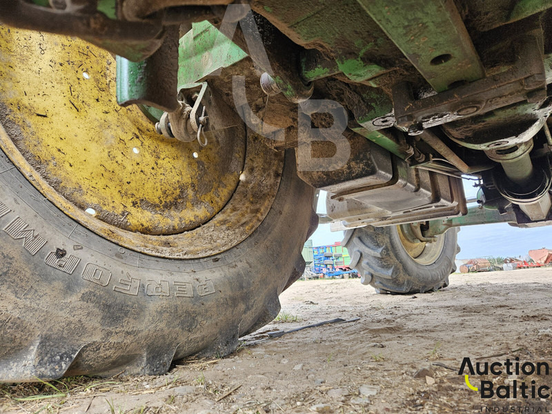 טרקטור חקלאי John Deere 6430: תמונה 20 טרקטור חקלאי John Deere 6430: תמונה 20