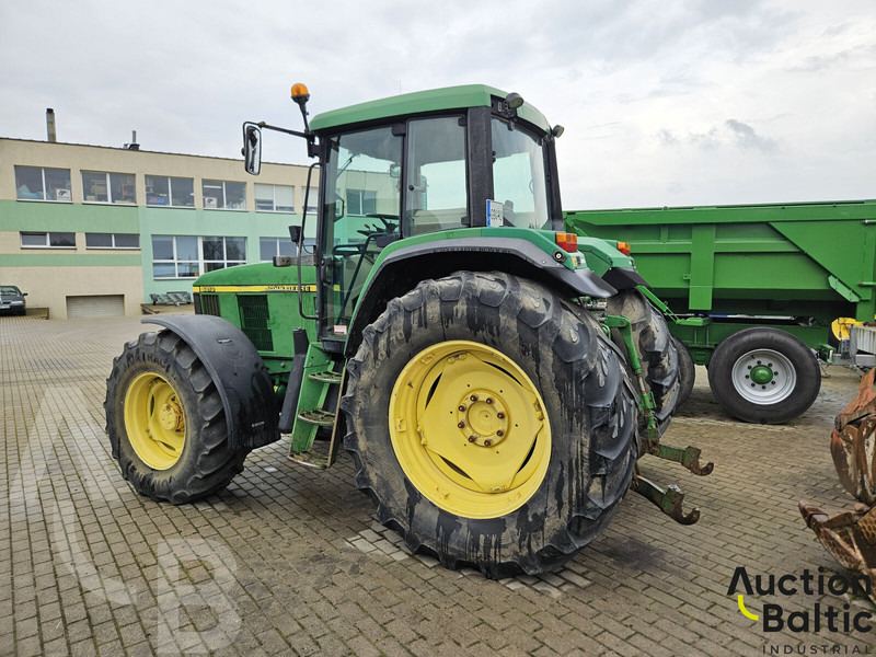 John Deere 6810 - טרקטור חקלאי: תמונה 3 John Deere 6810 - טרקטור חקלאי: תמונה 3