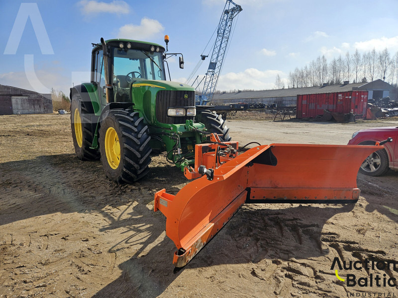 John Deere 6820 - טרקטור חקלאי: תמונה 2 John Deere 6820 - טרקטור חקלאי: תמונה 2